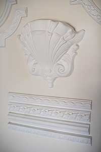 Plaster cornice