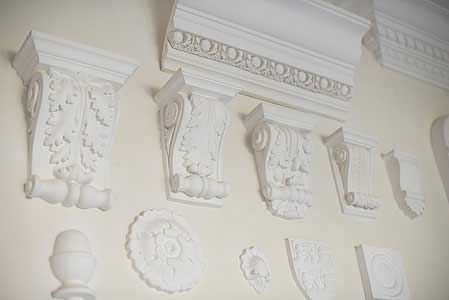 Plaster cornice